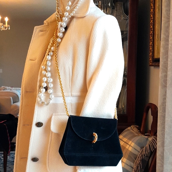 Paloma Picasso  Vintage Suede Chain Cross body Bag! - Picture 8 of 15